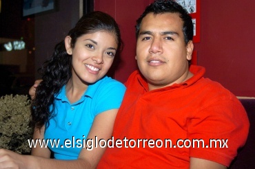 27072008
Rebeca Villa y Obed Arellano.