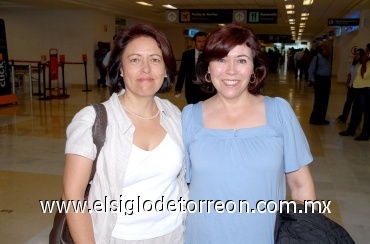 28072008
Maru de Kort y su hermana Rosa llegaron de la Ciudad de México