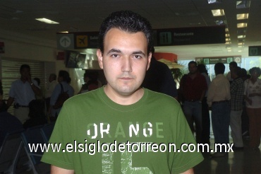 30072008
Ángel Loaeza Salcido llegó de la Ciudad de México