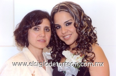 30072008
La novia y su mamá Guadalupe Carranza de Delgado