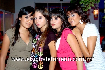 02082008
Grizy López, Gloria Rocha, Magy Rocha y Marisol Lafont