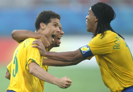 Ronaldo Assis de Moreira, 'Ronaldinho', subrayó que se sintió 'muy bien en el campo' y que está centrado en asistir a los puntas más que en anotar goles.
