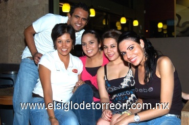 03082008
Mariana González, Anabel Núñez, Cecy Alvarado, Brenda Flores y Emmanuel Salas.