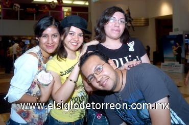 03082008
René Fernando Sánchez, Priscila Capri Rodríguez, Jéssica Cecilia Flores y Arely Nohemí López