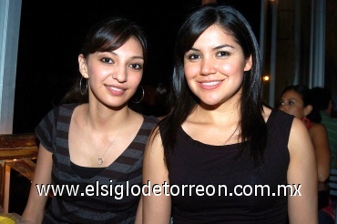 08082008
Rosa María García y Ana Tere Escajeda