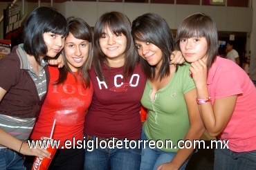 10082008
Mariana Terán, Diana Vázquez, Stephania Gadsen, Paulina Machado y Sofía Saldaña.