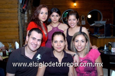 10082008
Pamela Gutiérrez, Mariana Anaya, Yolanda Alonso, Adrián Gómez, Jéssica Villarreal y Karla Rentería