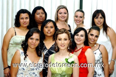 16082008
Tania Leyva junto a sus amigas; Marisa González, Julia López, Ilse de Muñiz, Cristi  de Aceves, Nancy de Guerrero, Ale de Pérez, Marypaz de Cervantes, Andrea de Curtis y Brenda Ramos