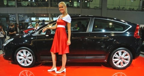El nuevo Citroen C4 5 Puertas y Coupe se presentó en el Salón del Automóvil de Moscú para luego iniciar la comercialización en el viejo continente.