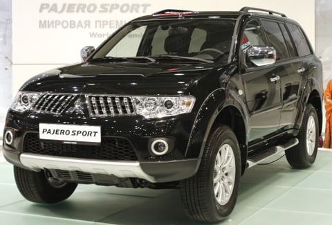 Mitsubishi presentó su último Pajero Sport SUV en el Salón del Auto Internacional en Moscú.