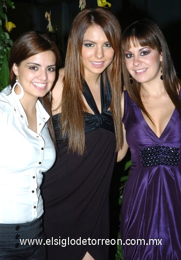 17082008
Mariana Álvarez, Luz Areli Astorga y Bárbara Denigris