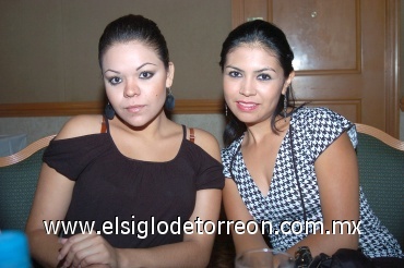 17082008Perla y Mariana López.