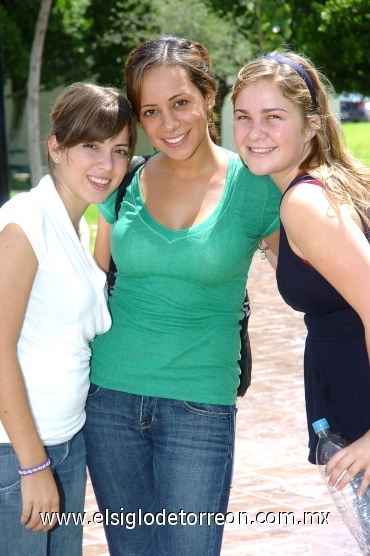 22082008
Isabel Moncholi, Sofía Escalante y Ana Cris Alatorre.