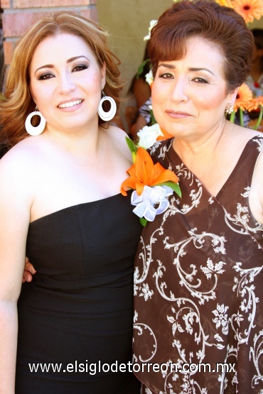 29082008
María Elena con su mamá la señora Mercedes Benítez Chávez