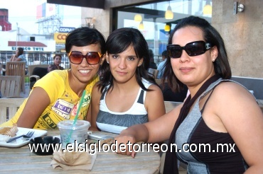 31082008
Rosaura García Montoya, Mónica Doménico y Laura Balderas.