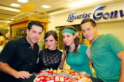 Emilio Aparicio, Ana Gaby Treviño, Maritere Ramírez y Santiago Vera.