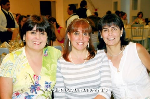 Laura Llamas de Fernández, Lilia Llamas de Cepeda y Consuelo Llamas Sotomayor.