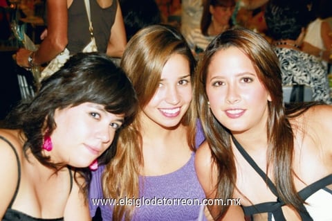 Ana Macías, Ana Paula Anaya y Susy Escobosa.