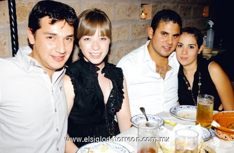 Laguneros en restaurantes
Luis Vázquez, Geo Borunda, Andrés Vera y Monte Leal.