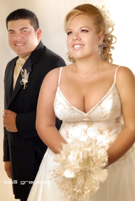 Sr. Horacio José Pérez Sánchez y Srita. Azucena Anahí Lucio Limón y  contrajeron matrimonio en la parroquia del Centro Saulo el sábado dos de agosto de 2008. 

Estudio José Grageda