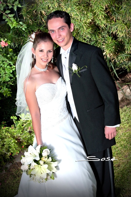 Ing. Miguel Luis Rocha Hernández y Lic. Verónica Mayela Reyes Rocha unieron sus vidas en sagrado matrimonio en la parroquia Los Ángeles el sábado 16 de agosto de 2008. 

Estudio Sosa