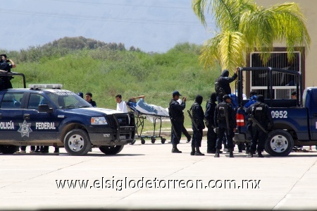 Los policías heridos fueron atendidos por personal del ISSSTE.