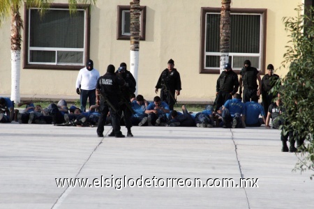 Los policías municipales se concentraron en el edificio de Seguridad Pública, pero luego lo abandonaron ante el temor de que fueran a ser detenidos.