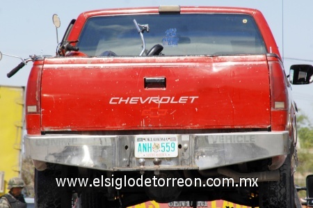 A las 4 am, en la colonia Nueva California, agentes federales habían detenido a cinco sujetos en una camioneta pick-up con placas de Estados Unidos.