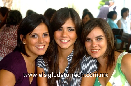 05092008
Mafer de Mena, Mariana Flores y Marthy Dávila