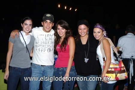 06092008
Ali Díaz de León, Moi Camacho, Karla Martínez, Regina Ortiz y Araceli Martínez