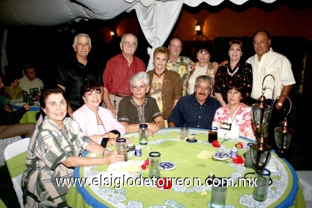 04092008
Guillermo Ramírez, Tere Ramírez, Estela Bustamante, Patricia Arizpe, José Antonio Alcalde, Amanda de Alcalde, Antonio y Marha Montero, Alan Coulson, Chachis de Coulson, José Luis Fernández y Yolanda de Fernández