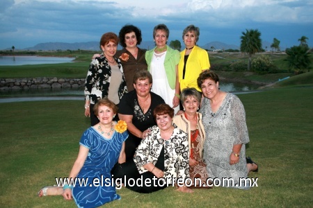 05092008
Rosalicia de Mijares, Bety de Villegas, Chelito de Colón, Anita de Cárdenas, Lucha de Rendón, Emma de León, Malena de Romo y Pilón Ramírez