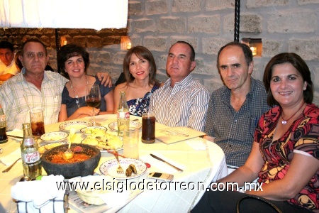 04092008
Juan y Angélica Dabdou, Gerali y José Antonio Babún, Gerardo y Sandra Faccuseh