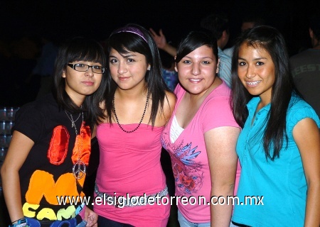 06092008
Vivian Gallegos, María García, Claudia García y Geraldyn Gallegos