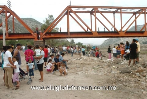 Según la Conagua las extracciones se hacen de manera simultánea con gastos escalonados partiendo de los 150 metros cúbicos por segundo.