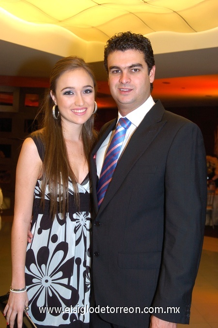 07092008
Bárbara Treviño y Ricardo Conte.