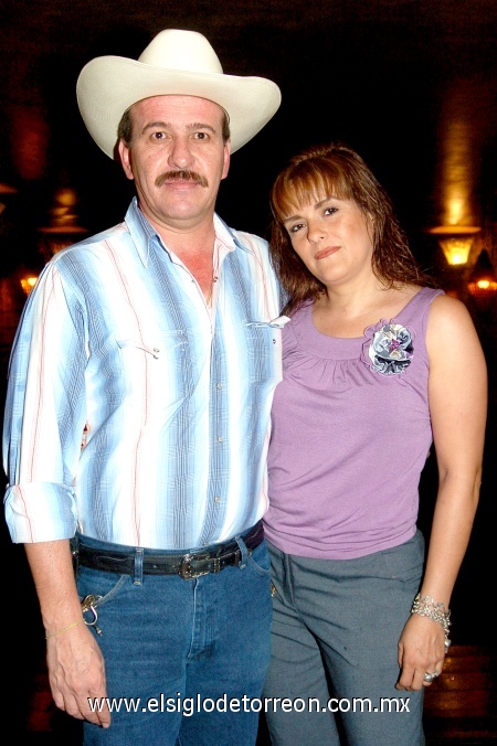 07092008
Jesús Gamboa y Claudia Arroyo.