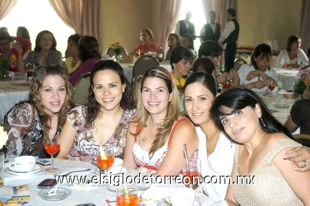 07092008
Elena de Barrios, Elizabeth Zorrilla, Melisa Tosta, Banelly Marban y Mayela Barrantes
