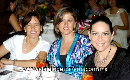 07092008
Rosy Granados, Susana Marroquín y Marcela Coghlan