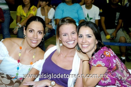 07092008
Esperanza del Toro, Pia Marcollese y Martha López de Lara.