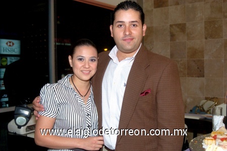 08092008
Marcela Oyervides y Armando Barrón.