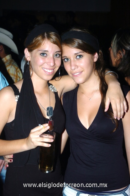 13092008
Linda y Pao Núñez
