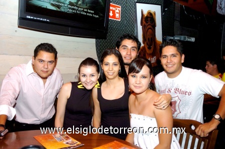 13092008
Raymundo Wong, Yolanda Zamarrón, Guadalupe Agüero, Carlos García y Osvaldo Robles.
