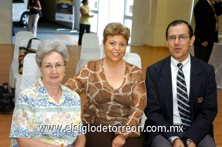 10092008
Isabel García Córdoba, Loly de Fernández y Arturo González