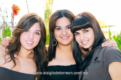 Brenda Villegas, Cynthia Jiménez y Alejandra Villegas.