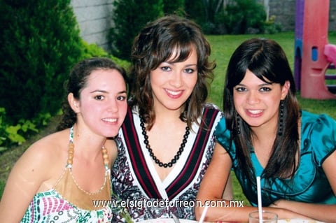 Marifer Fernández, Elva Cervantes y Nadia Nahle.