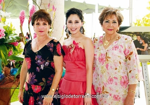 Mercedes Flores de Villalobos, Perla De Anda Gómez y Jesu Gómez de De Anda.