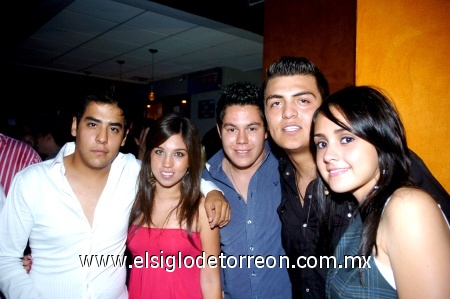 14092008
Raúl González, Brenda Villegas, Teddy Burgos, Gerardo Hoyos y Michel Flores.