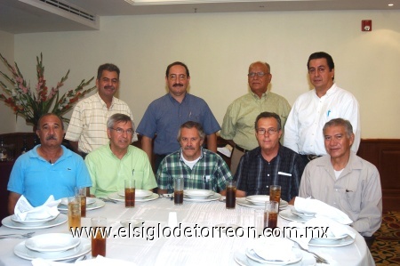 16092008
Óscar Beltrán, Gustavo Fernández, Óscar Antonio Prieto, Luis Muñoz, Marco Antonio Flores, José Ibáñez, Carlos Salas, Francisco González y Antonio Falcón.