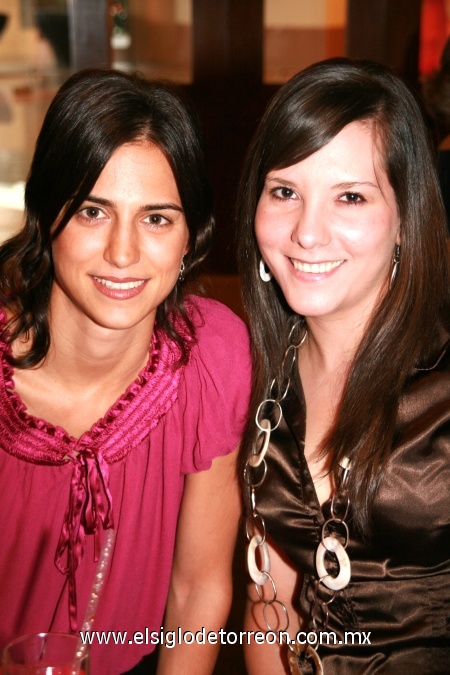 15092008
Mariana de Robles y Daniela de Cuéllar.